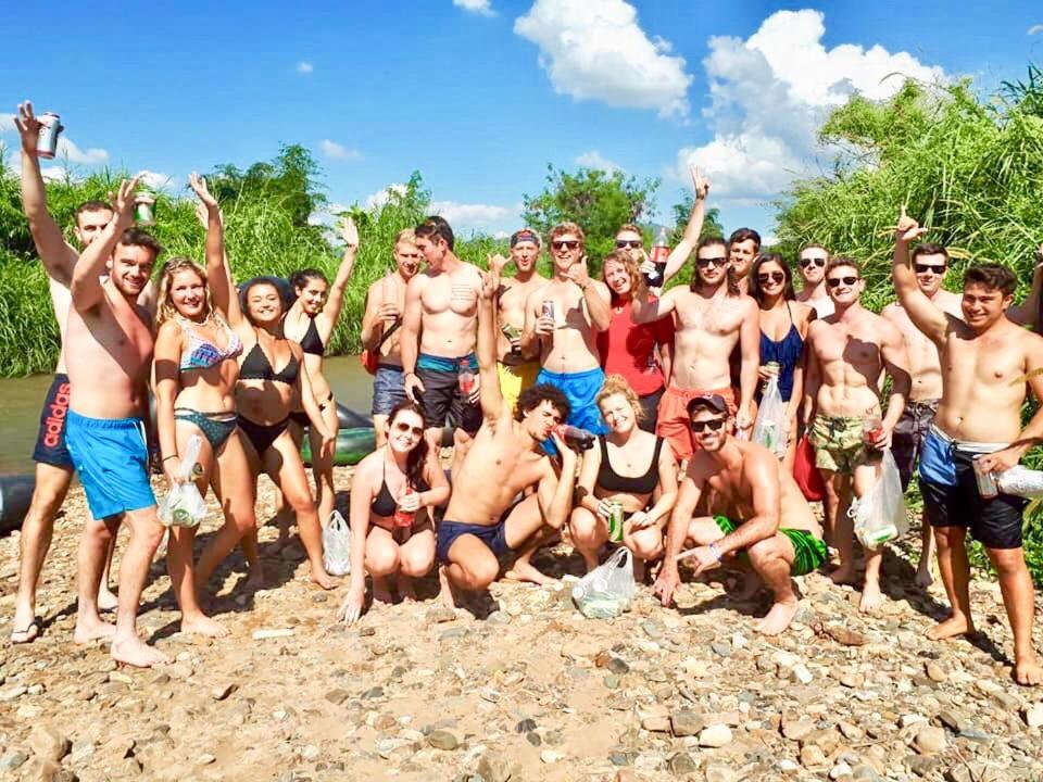 Pai Circus Hostel Zewnętrze zdjęcie